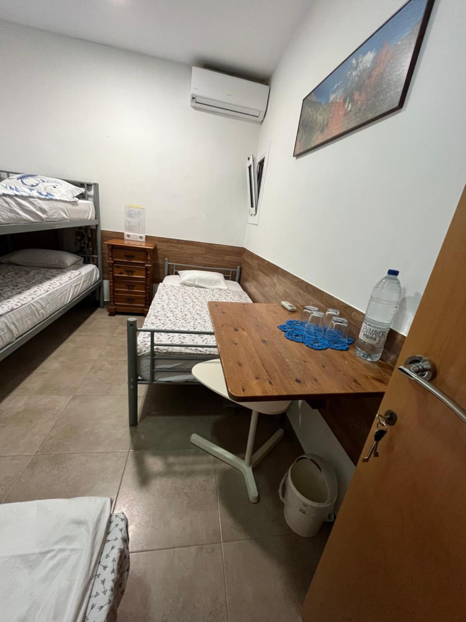 Cozy Room Next To El Prat Airport El Prat de Llobregat Kültér fotó